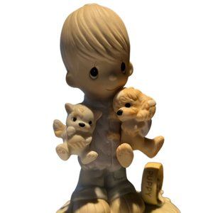 1979 Precious Moments " Blessed are the peace makers".